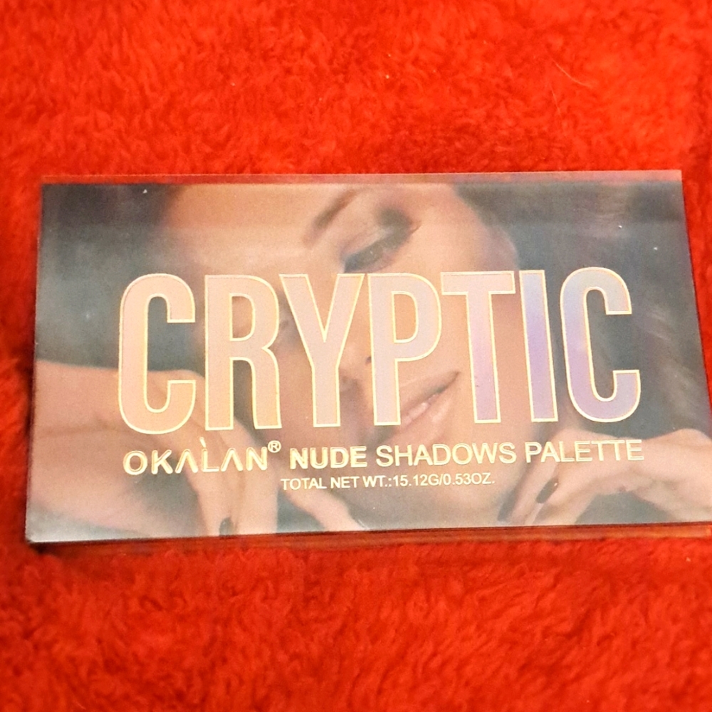 Cryptic Eyeshadow Palette by Okalan